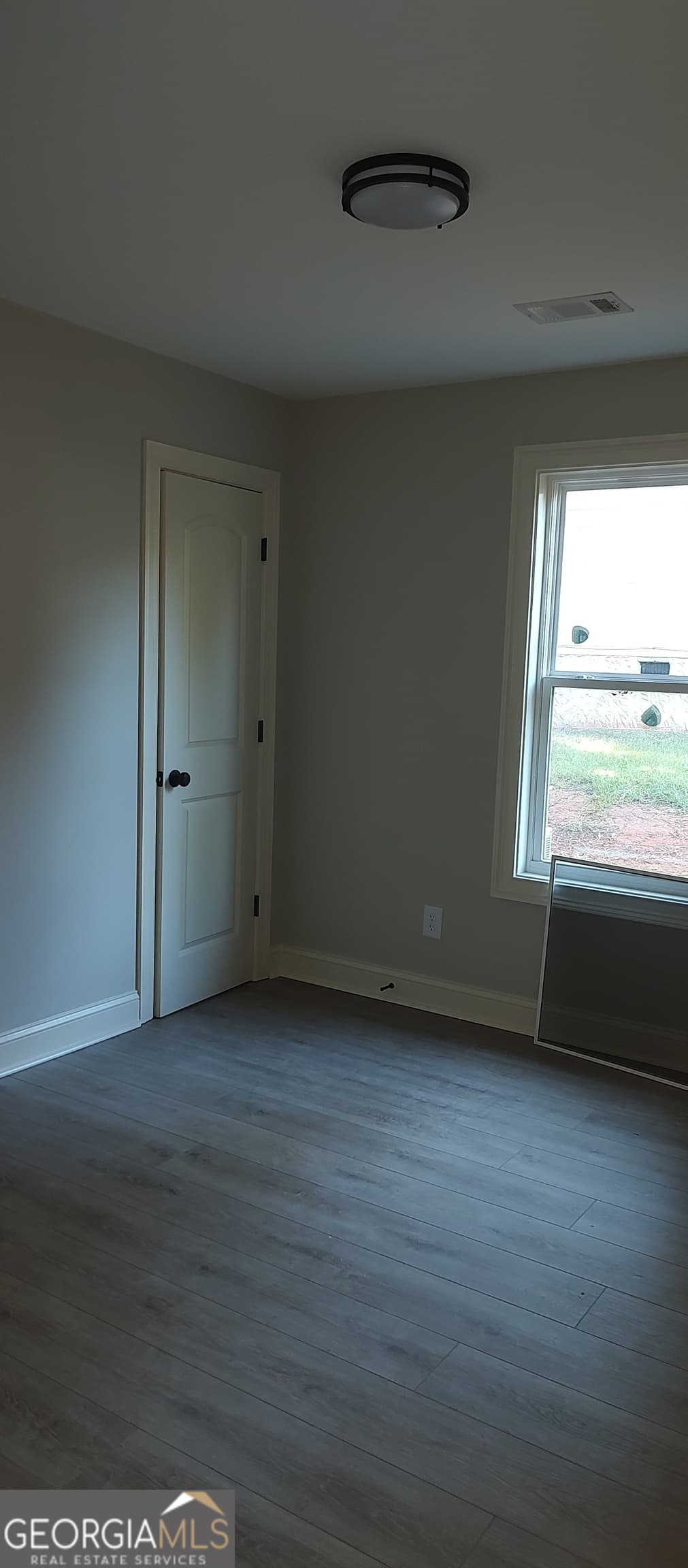 4 bedroom, 2 bathroom, 1,600 sq ft single family residence for sale at 13 Brown Street, Barnesville, GA 30204 — photo 5