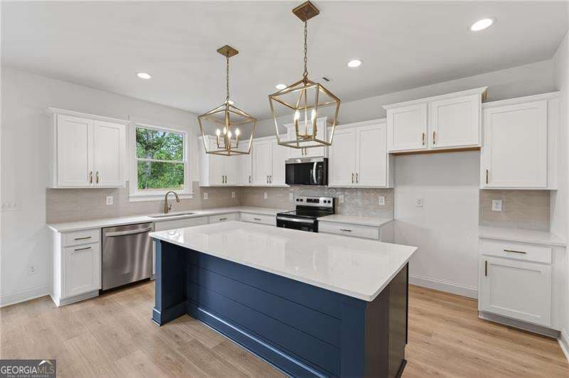 4 bedroom, 2.5 bathroom, 2,228 sq ft single family residence for sale at 12 CORETTA Court, Winder, GA 30680 — photo 7