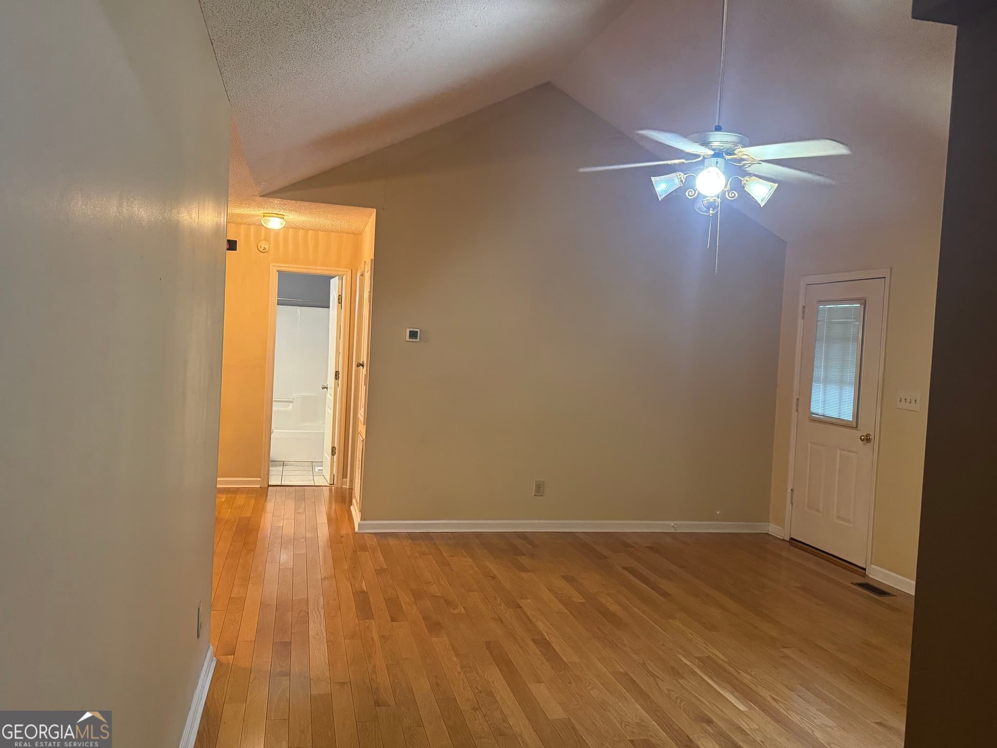 3 bedroom, 2 bathroom, 1,356 sq ft single family residence for sale at 158 Alpine Drive, Byron, GA 31008 — photo 6