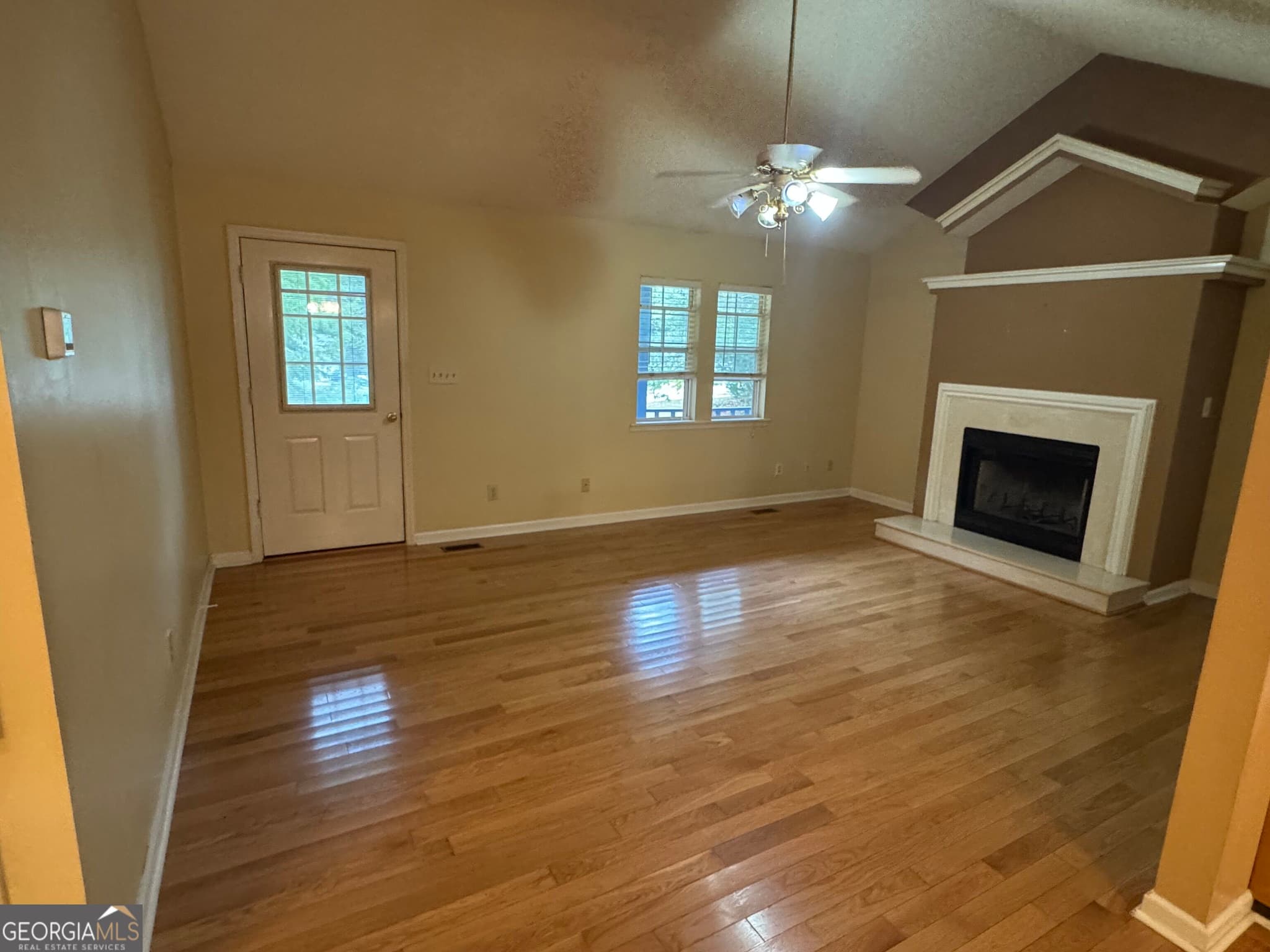 3 bedroom, 2 bathroom, 1,356 sq ft single family residence for sale at 158 Alpine Drive, Byron, GA 31008 — photo 4