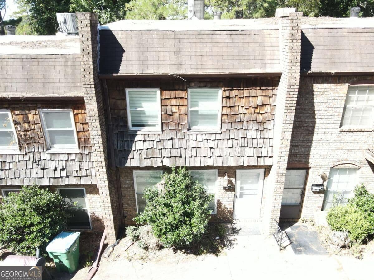2 bedroom, 1.5 bathroom townhouse for rent at 343 Chalfont Drive 44, Athens, GA 30606 for $1,250 a month — photo 2