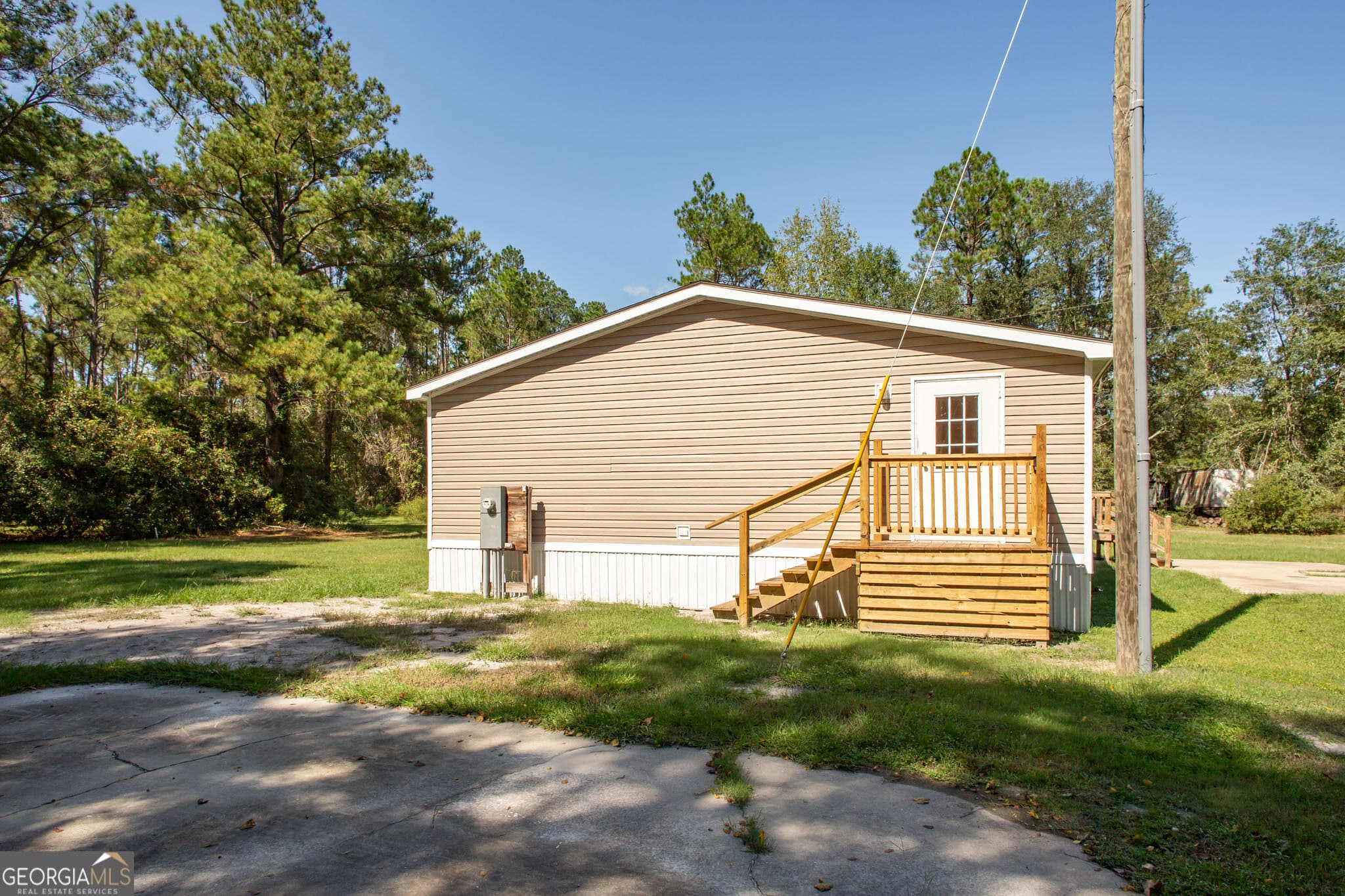 3 bedroom, 2 bathroom, 1,792 sq ft manufactured home,single family residence for sale at 6257 Bailey Road, Blackshear, GA 31516 — photo 5