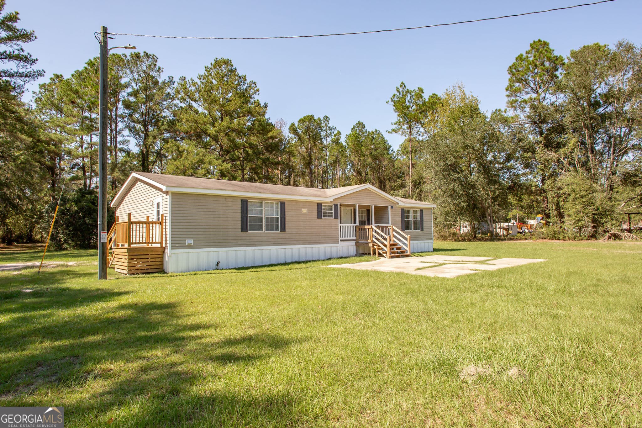 3 bedroom, 2 bathroom, 1,792 sq ft manufactured home,single family residence for sale at 6257 Bailey Road, Blackshear, GA 31516 — photo 4