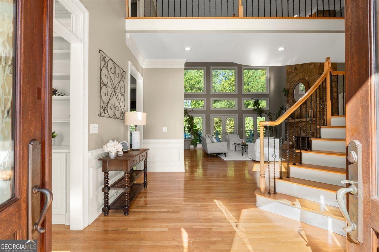 5 bedroom, 4.5 bathroom, 8,613 sq ft single family residence for sale at 1685 Eversedge Drive, Alpharetta, GA 30009 — photo 4