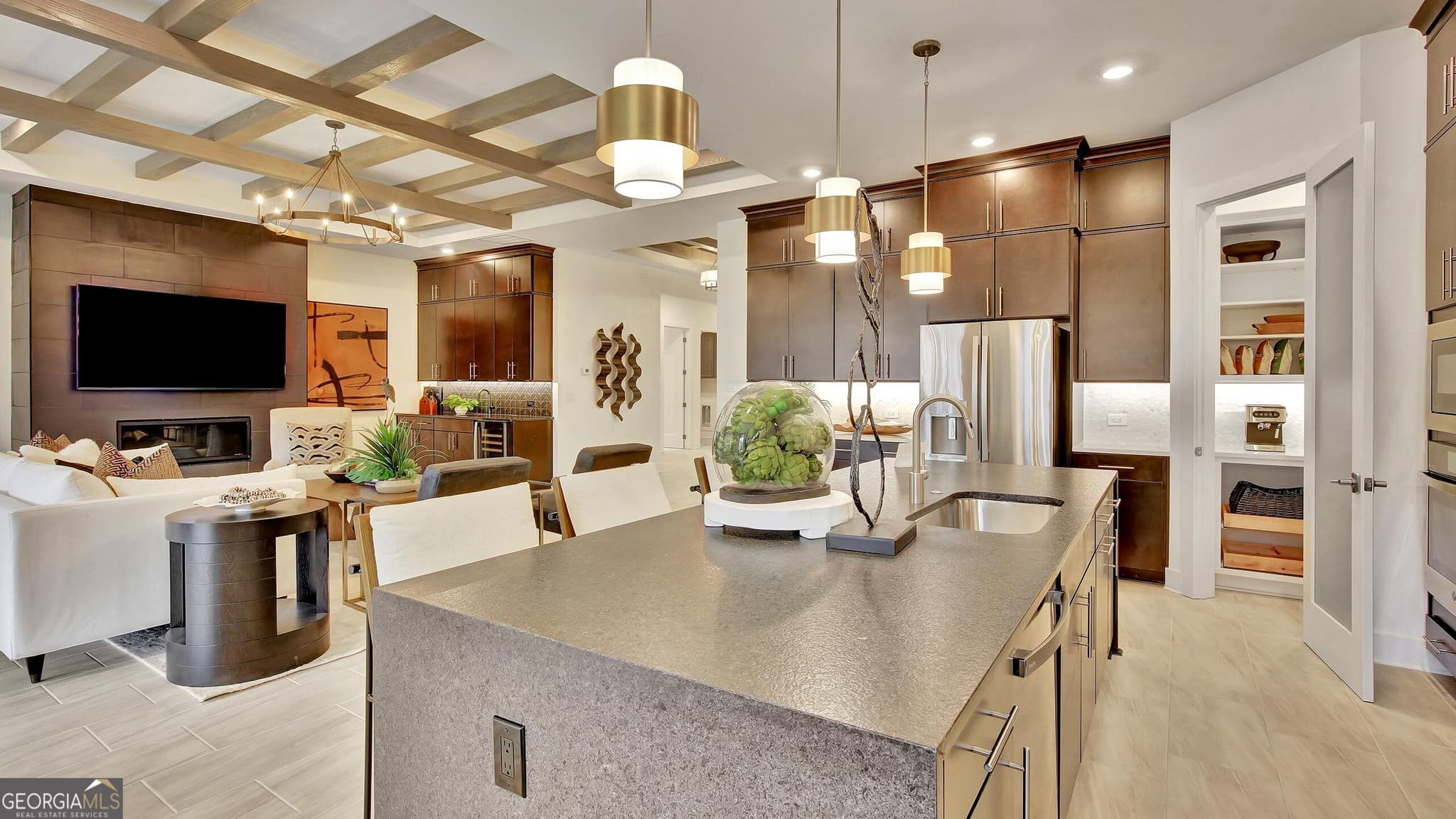 4 bedroom, 5.5 bathroom, 5,351 sq ft single family residence for sale at 254 Savoy Court, Newnan, GA 30263 — photo 7