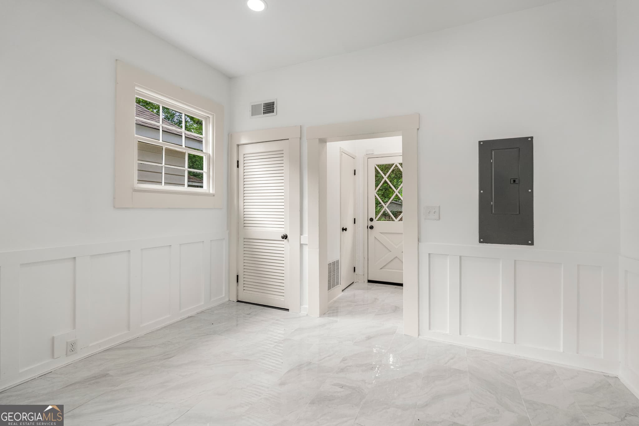 3 bedroom, 2 bathroom, 976 sq ft single family residence for sale at 15 29th Street, Columbus, GA 31904 — photo 10