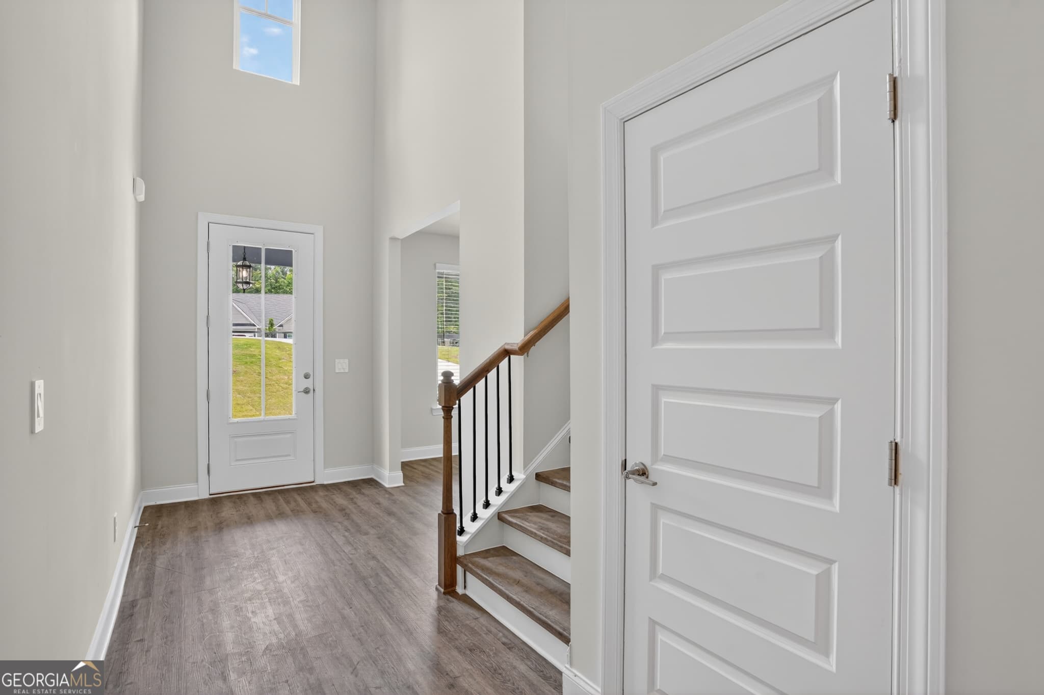 4 bedroom, 2.5 bathroom, 2,443 sq ft single family residence for sale at 70 Sydney Court 42, Mansfield, GA 30055 — photo 5