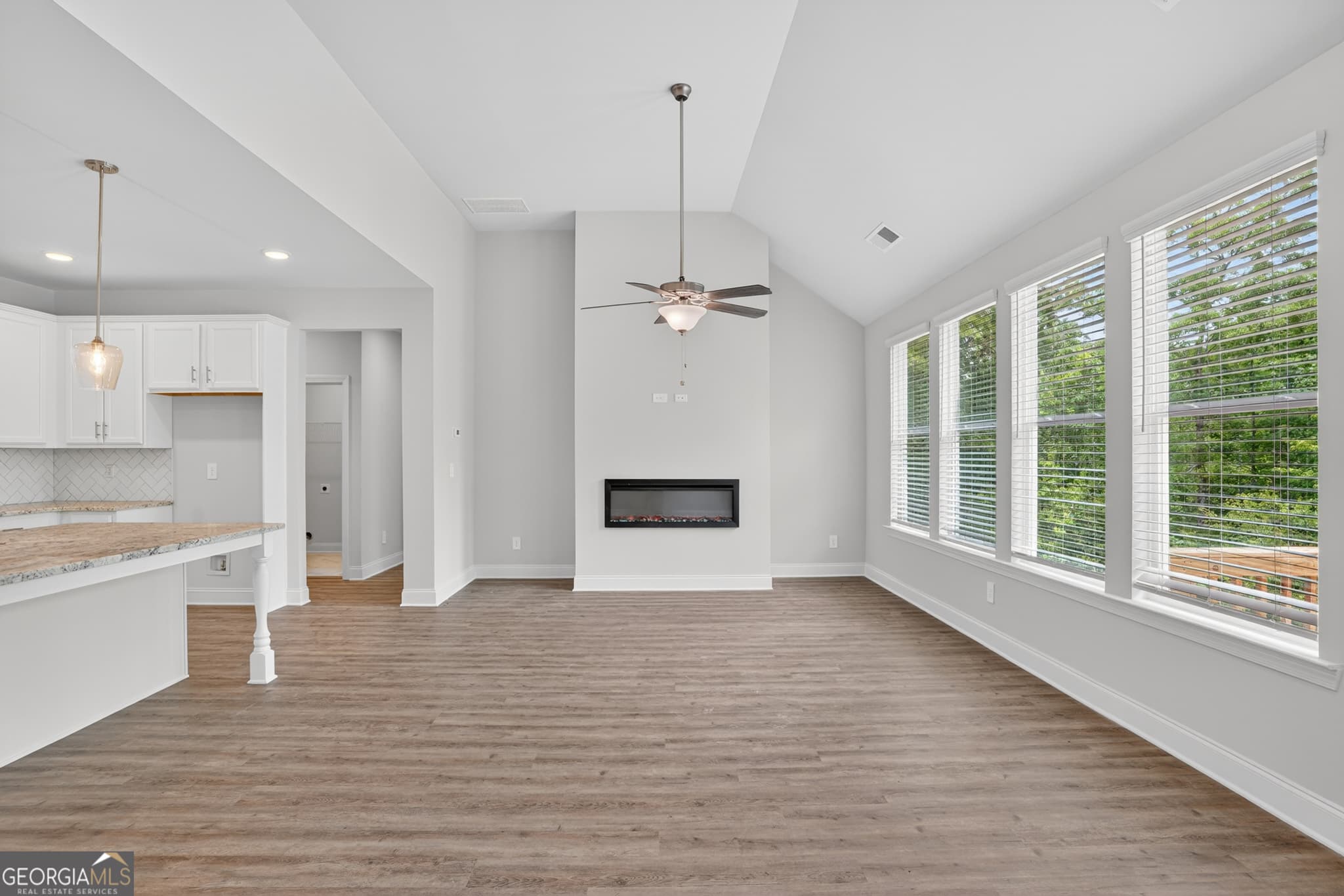 4 bedroom, 2.5 bathroom, 2,443 sq ft single family residence for sale at 70 Sydney Court 42, Mansfield, GA 30055 — photo 10