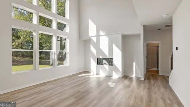 5 bedroom, 4 bathroom, 3,072 sq ft single family residence for sale at 3975 Silver Pine Trail, Cumming, GA 30028 — photo 3