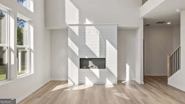 5 bedroom, 4 bathroom, 3,072 sq ft single family residence for sale at 3975 Silver Pine Trail, Cumming, GA 30028 — photo 4