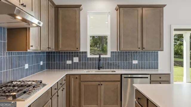 5 bedroom, 4 bathroom, 3,072 sq ft single family residence for sale at 3975 Silver Pine Trail, Cumming, GA 30028 — photo 8