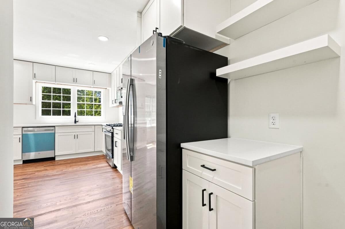 3 bedroom, 2 bathroom, 1,658 sq ft single family residence for rent at 1368 Scott Boulevard, Decatur, GA 30030 for $3,900 a month — photo 5