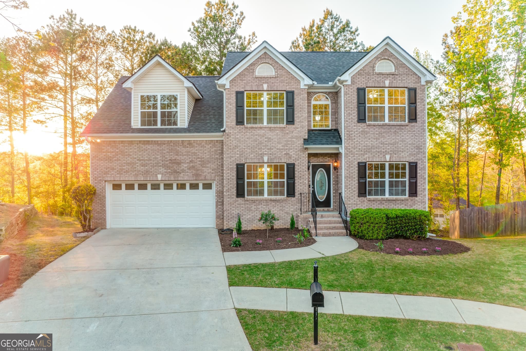 6 bedroom, 3.5 bathroom, 3,252 sq ft single family residence sold at 4061 Preserve Trail, Snellville, GA 30039