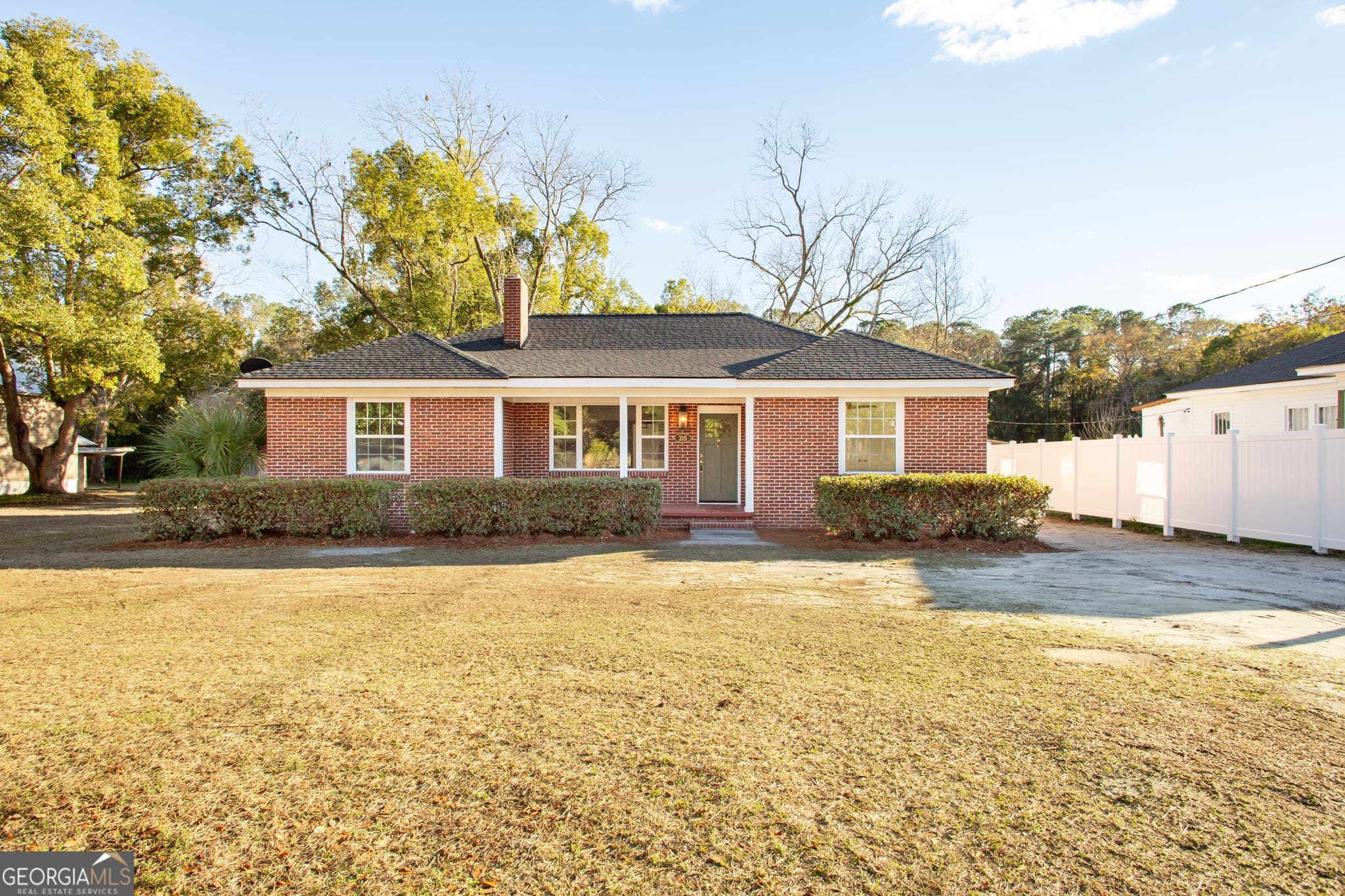 3 bedroom, 2 bathroom, 2,162 sq ft single family residence sold at 315 Strickland Avenue, Blackshear, GA 31516