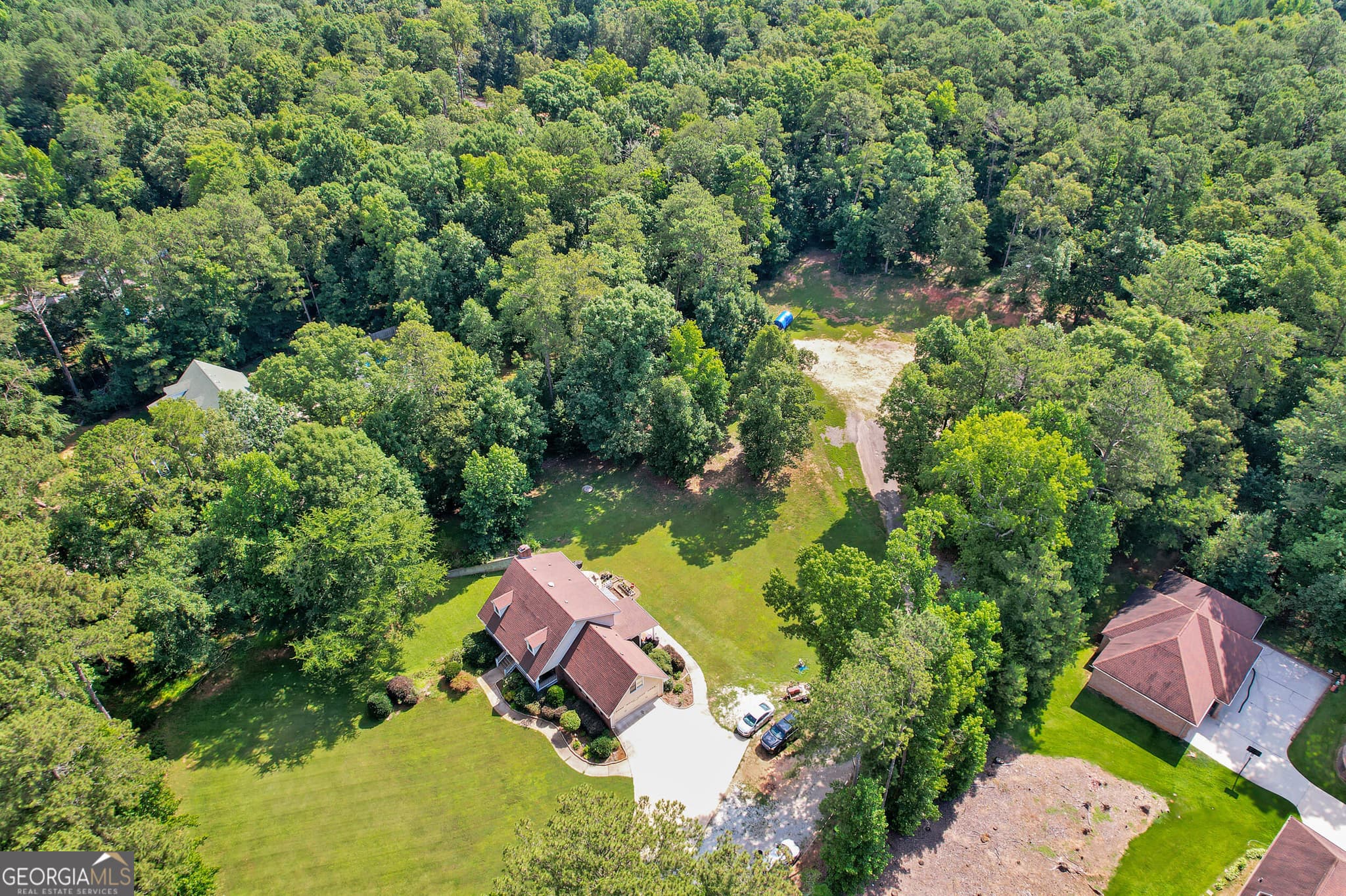 4 bedroom, 3.5 bathroom single family residence for sale at 3157 E Fairview Road, Mcdonough, GA 30252 — photo 8