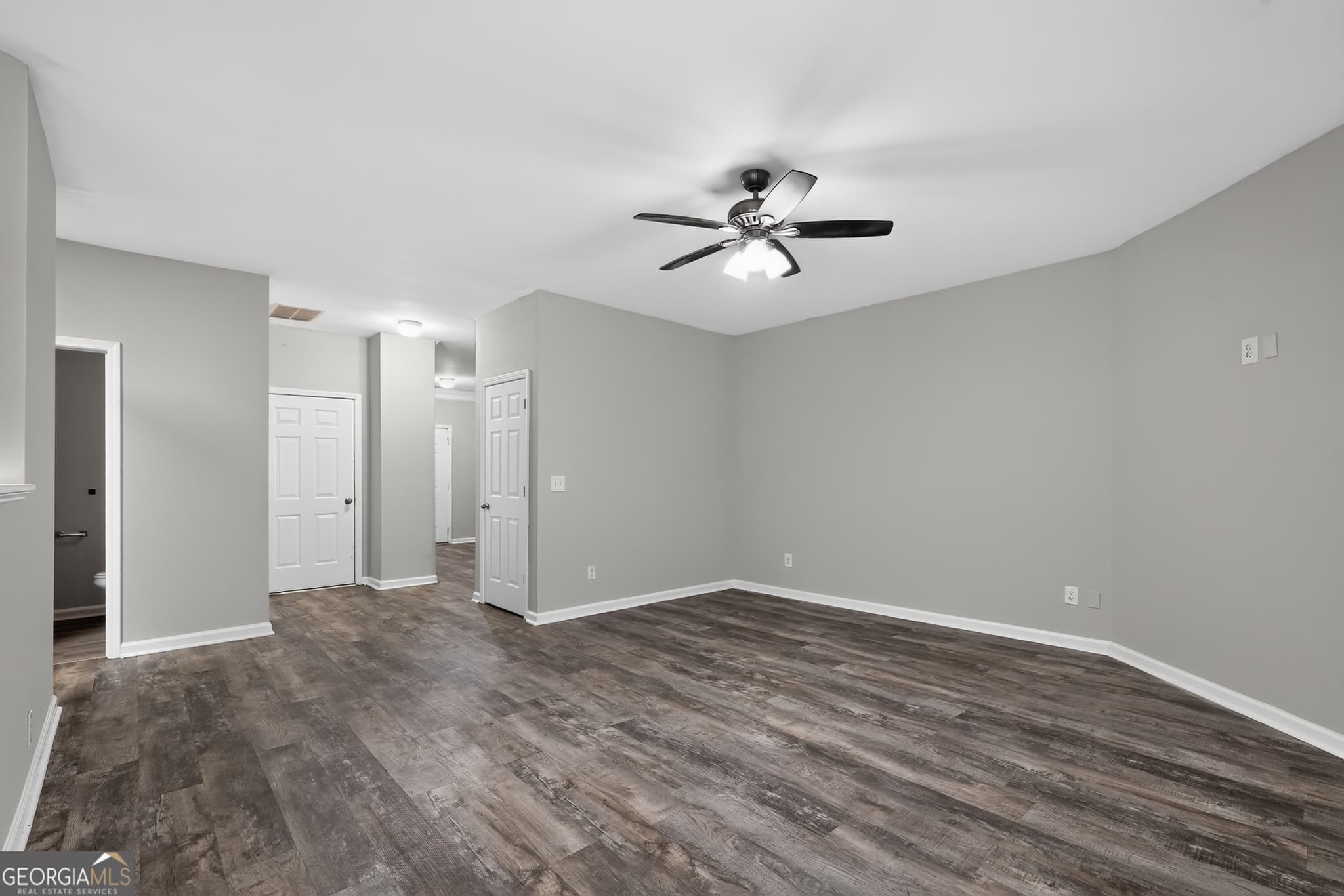 4 bedroom, 3 bathroom, 1,992 sq ft single family residence for sale at 6381 Shadow Square, Lithonia, GA 30058 — photo 7