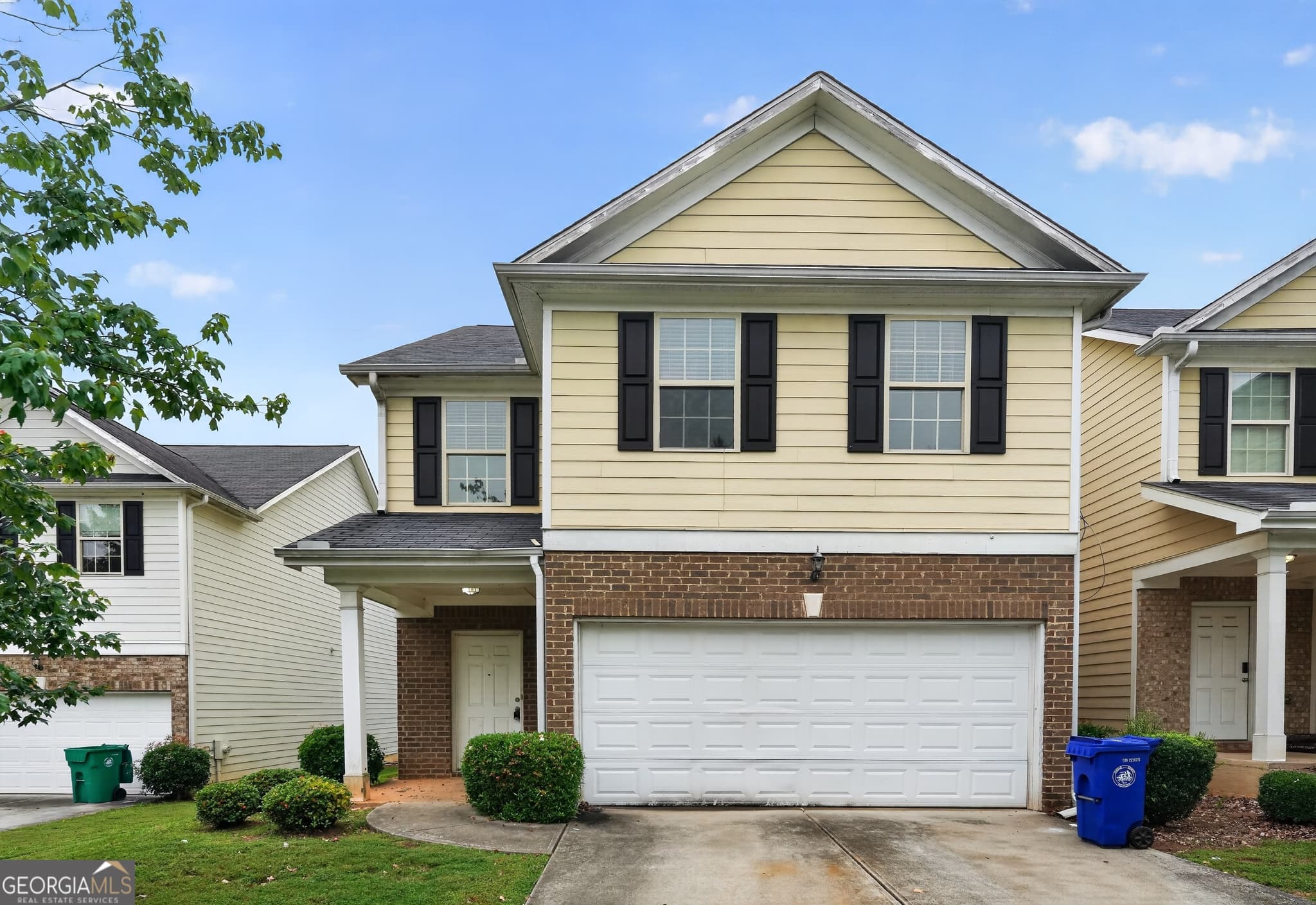 4 bedroom, 3 bathroom, 1,992 sq ft single family residence for sale at 6381 Shadow Square, Lithonia, GA 30058 — photo 5