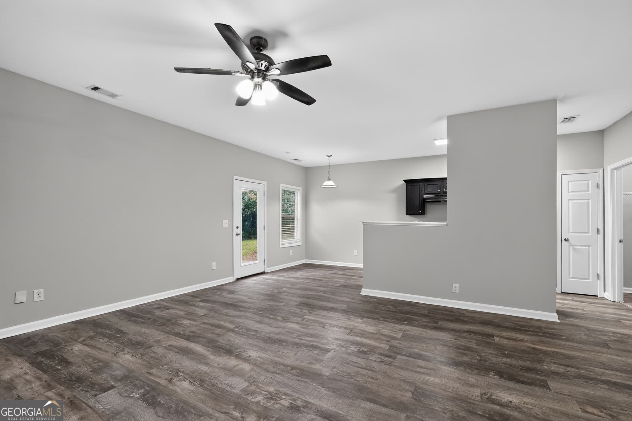 4 bedroom, 3 bathroom, 1,992 sq ft single family residence for sale at 6381 Shadow Square, Lithonia, GA 30058 — photo 8