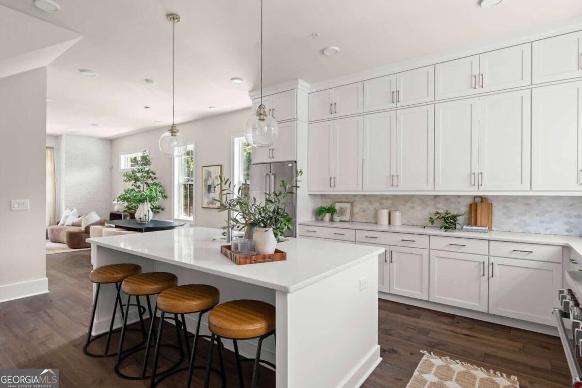 3 bedroom, 3.5 bathroom, 2,811 sq ft townhouse for sale at 574 Boulevard Place, Atlanta, GA 30308 — photo 6
