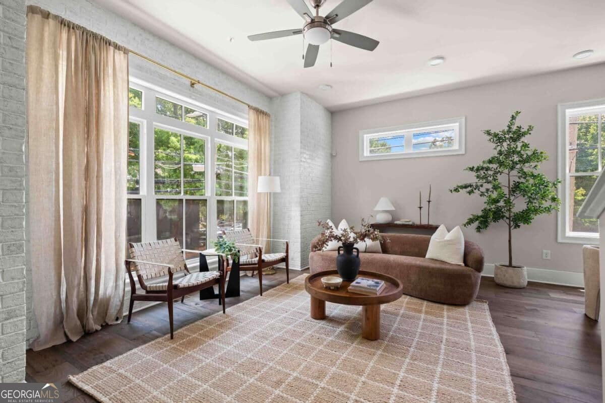 3 bedroom, 3.5 bathroom, 2,811 sq ft townhouse for sale at 574 Boulevard Place, Atlanta, GA 30308 — photo 9