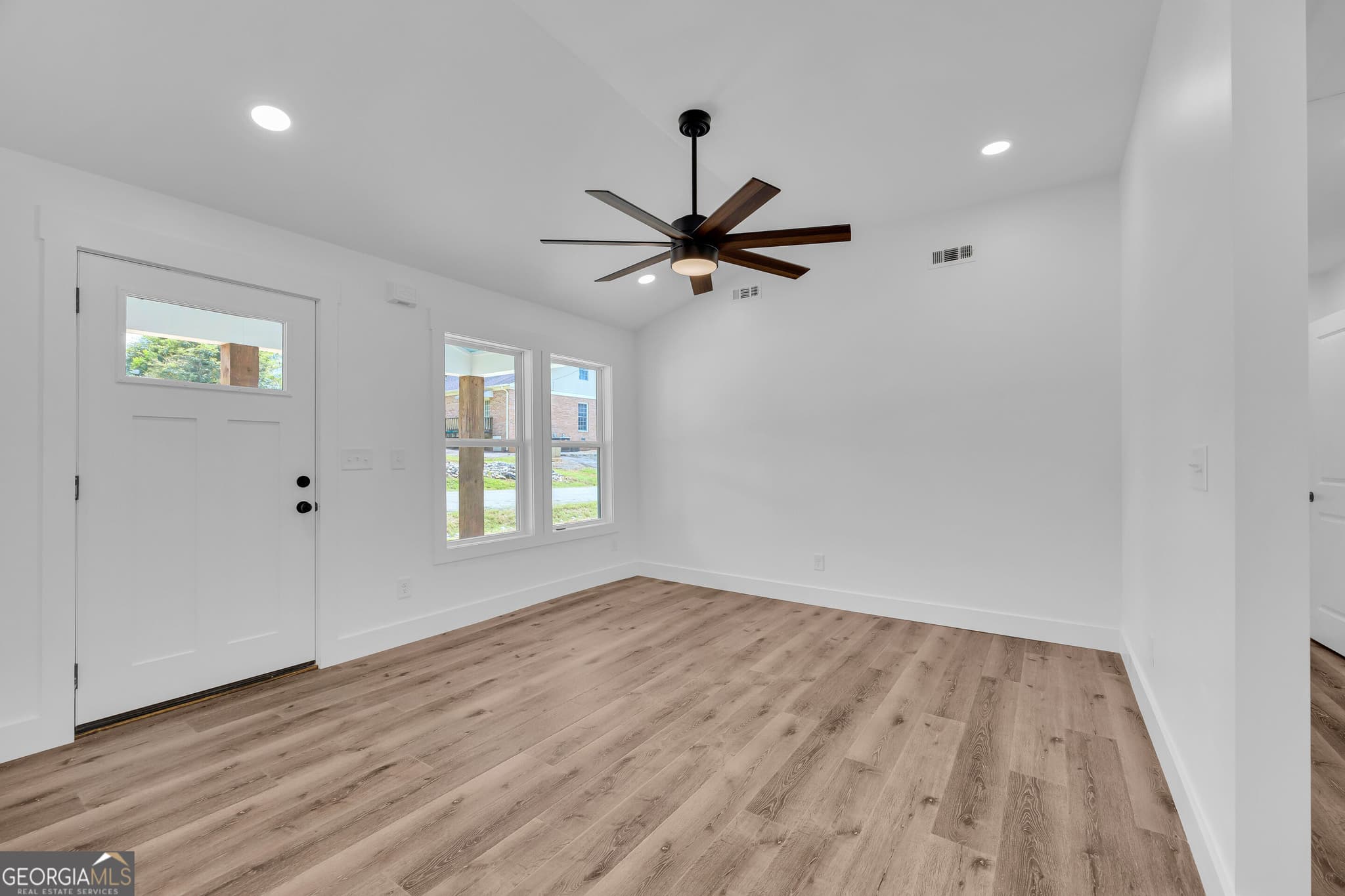 3 bedroom, 2 bathroom, 1,250 sq ft single family residence for sale at 47 Durham Street, Watkinsville, GA 30677 — photo 5