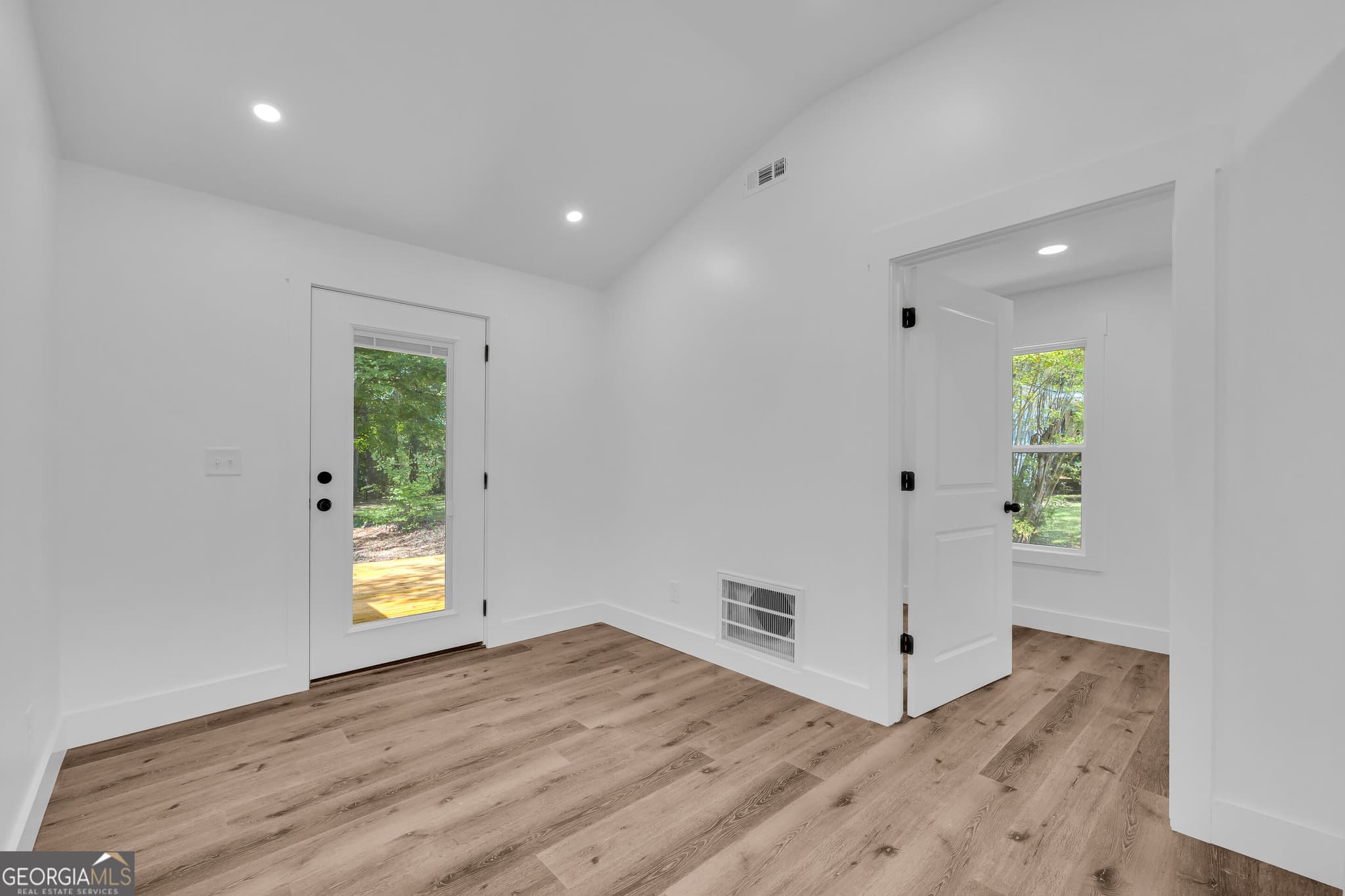 3 bedroom, 2 bathroom, 1,250 sq ft single family residence for sale at 47 Durham Street, Watkinsville, GA 30677 — photo 9