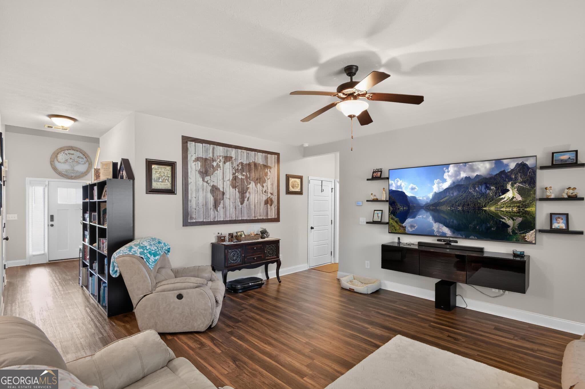 5 bedroom, 3 bathroom, 2,680 sq ft single family residence for sale at 403 Coles Way, Statesboro, GA 30461 — photo 3