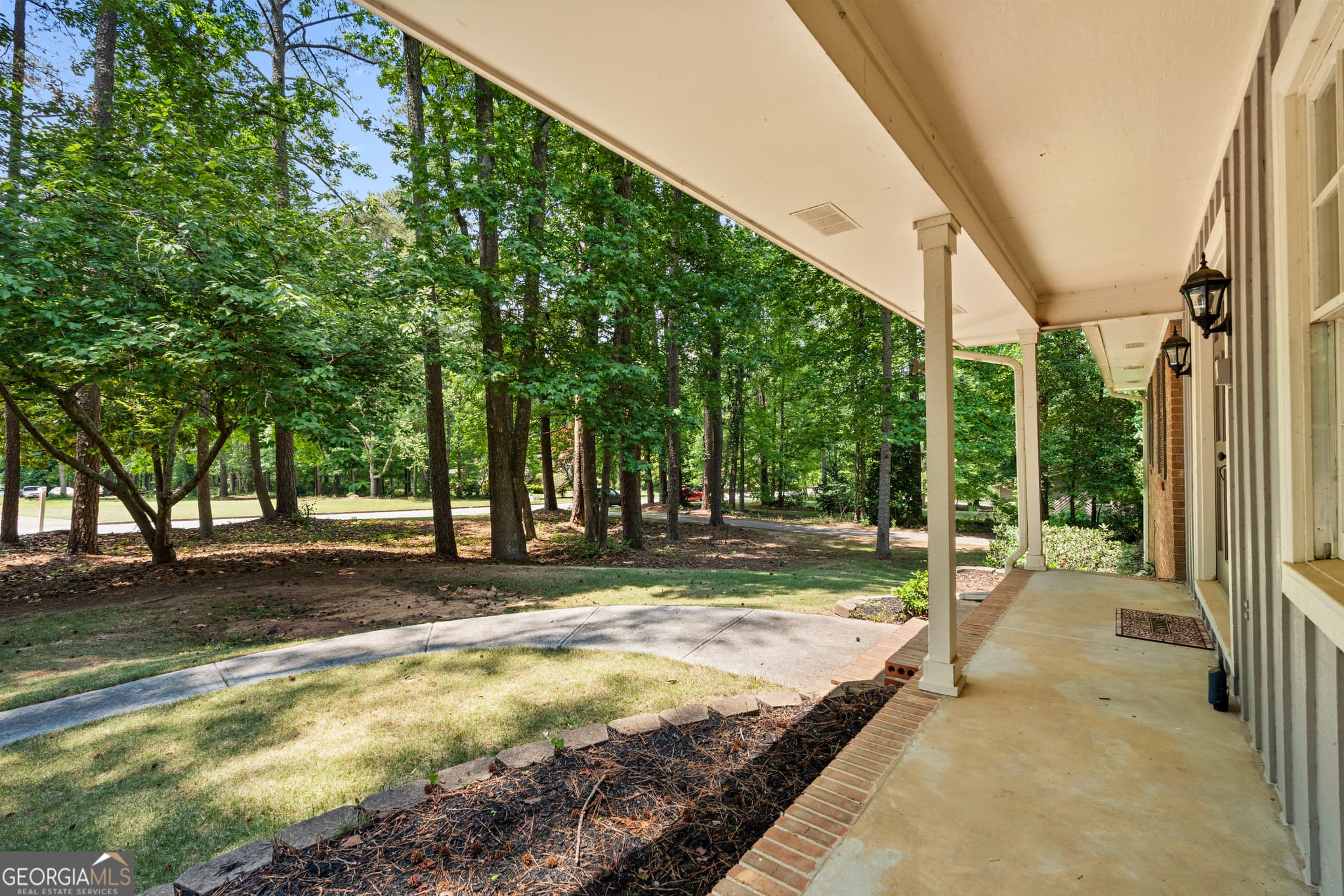 3 bedroom, 3 bathroom, 2,665 sq ft single family residence for sale at 250 Devilla Trace, Fayetteville, GA 30214 — photo 6