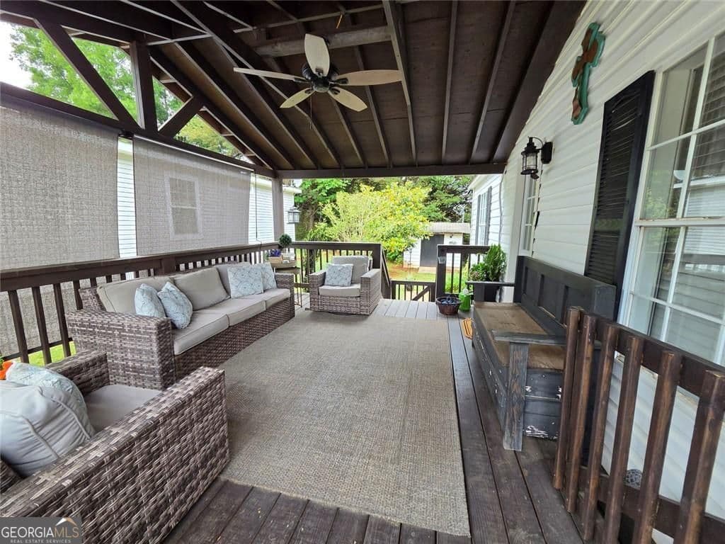 3 bedroom, 2 bathroom, 1,152 sq ft manufactured home,single family residence for sale at 4855 Peachtree Drive, Buford, GA 30518 — photo 4