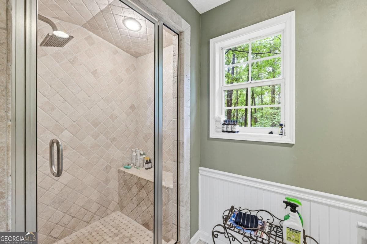 3 bedroom, 2 bathroom, 2,594 sq ft single family residence for sale at 1010 Holmes Drive, White Plains, GA 30678 — photo 10