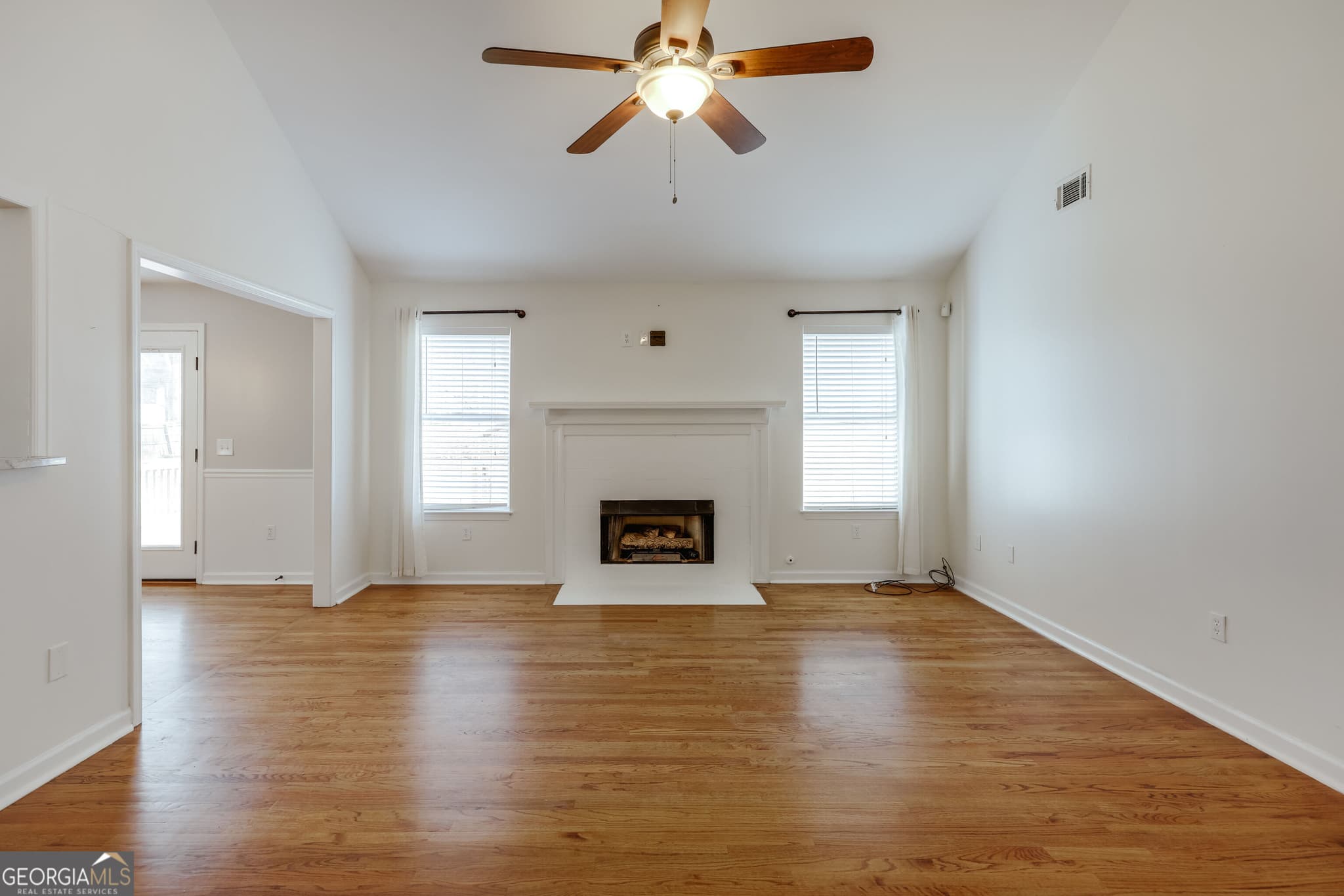 3 bedroom, 2 bathroom, 1,447 sq ft single family residence for rent at 1021 Jessica Way, Bogart, GA 30622 for $2,250 a month — photo 2