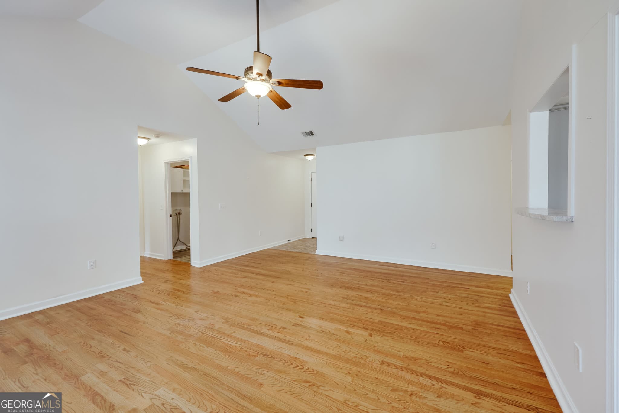 3 bedroom, 2 bathroom, 1,447 sq ft single family residence for rent at 1021 Jessica Way, Bogart, GA 30622 for $2,250 a month — photo 6