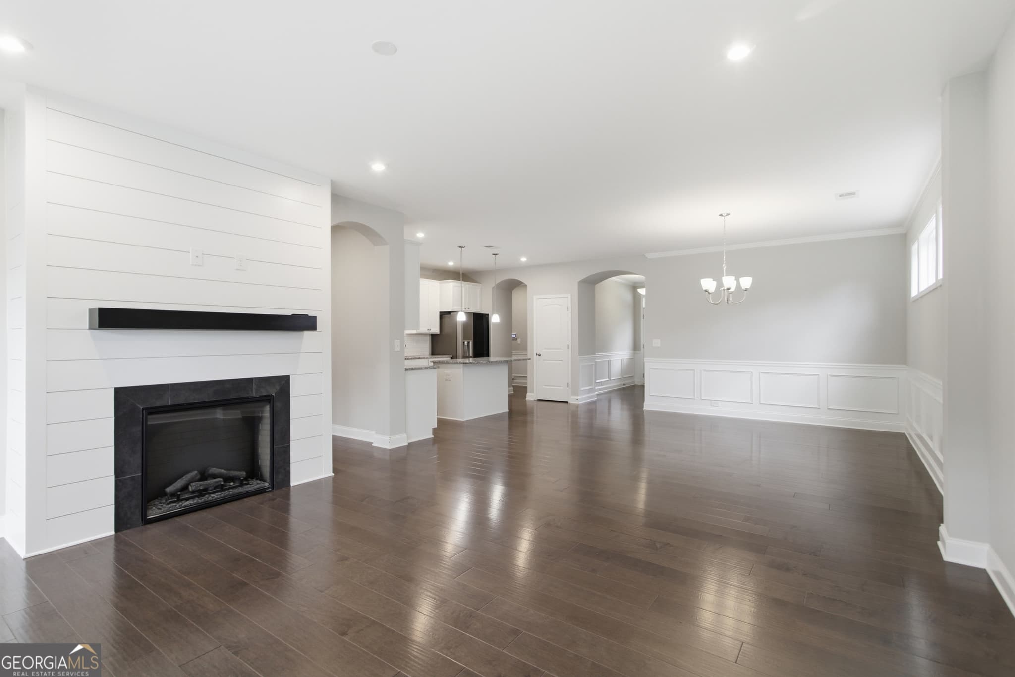 3 bedroom, 2 bathroom, 1,733 sq ft single family residence for sale at 210 Balsam Drive, Dallas, GA 30157 — photo 3