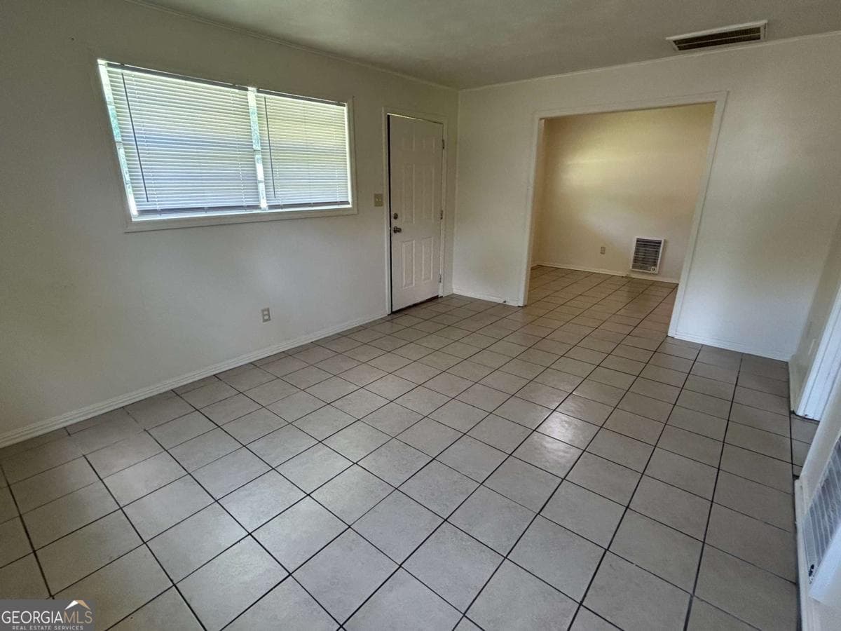 1 bedroom, 1 bathroom, 1,274 sq ft single family residence for rent at 132 Candler Court, Athens, GA 30605 for $800 a month — photo 3
