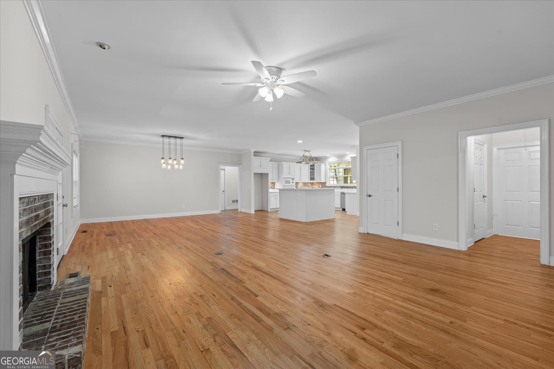 4 bedroom, 3.5 bathroom, 4,180 sq ft single family residence for sale at 5149 Woodmond Drive, Villa Rica, GA 30180 — photo 6