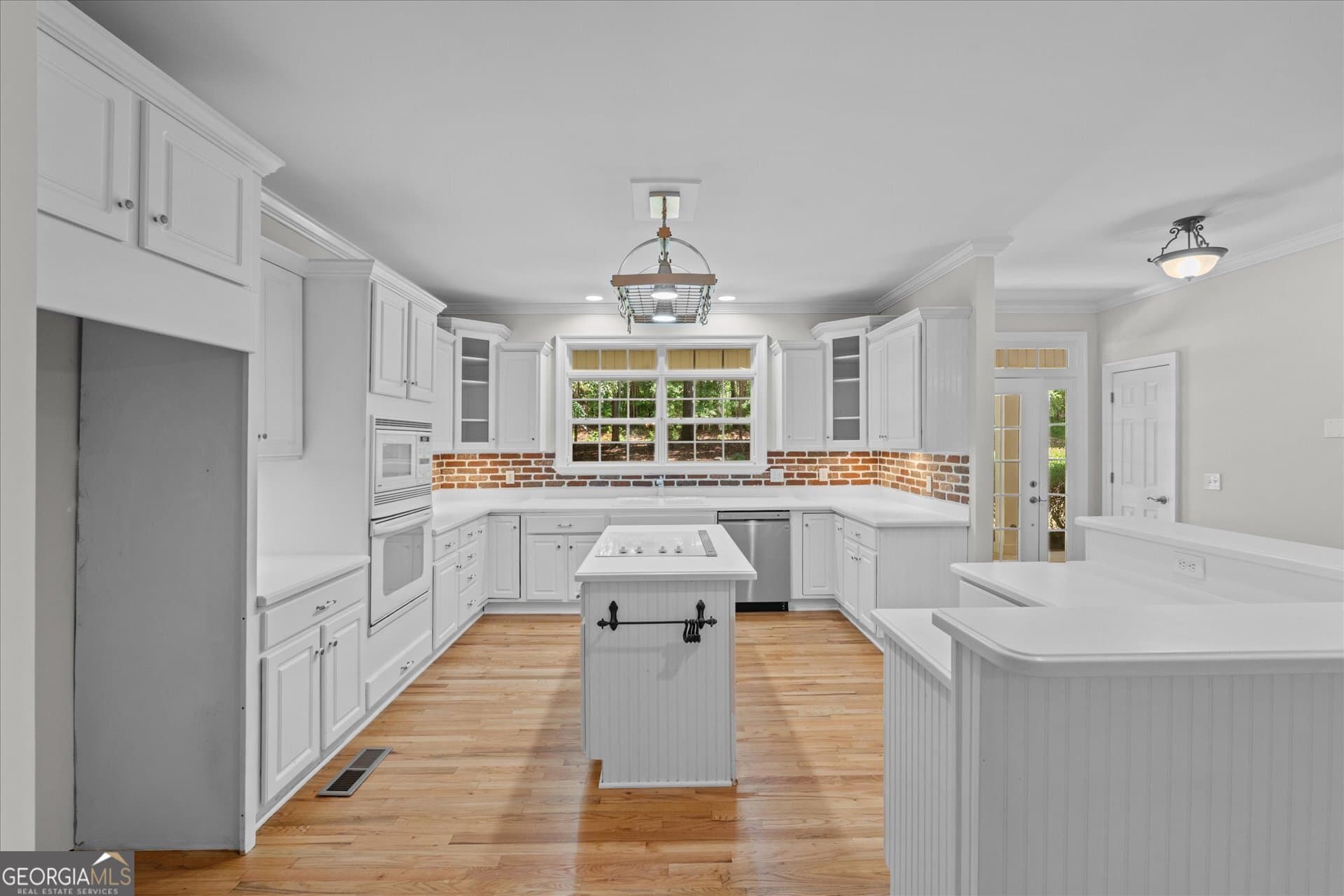 4 bedroom, 3.5 bathroom, 4,180 sq ft single family residence for sale at 5149 Woodmond Drive, Villa Rica, GA 30180 — photo 7