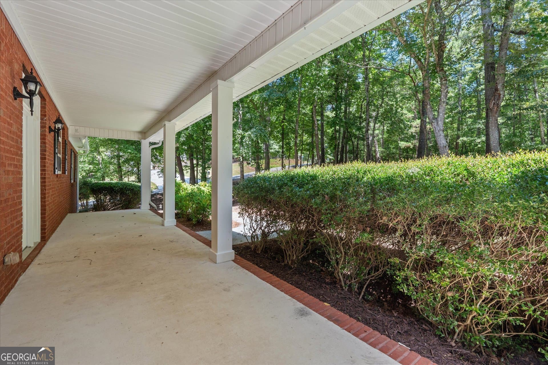 4 bedroom, 3.5 bathroom, 4,180 sq ft single family residence for sale at 5149 Woodmond Drive, Villa Rica, GA 30180 — photo 4