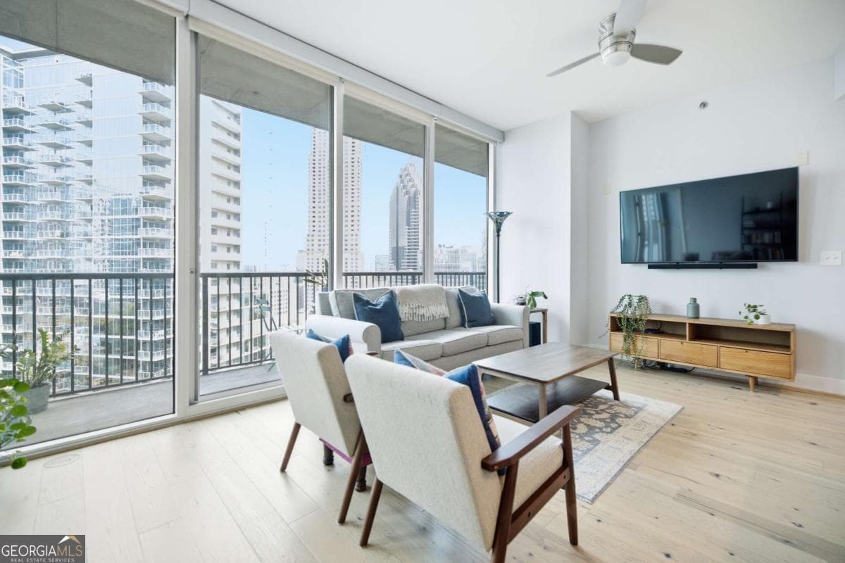 2 bedroom, 2 bathroom, 1,196 sq ft condominium for rent at 1080 Peachtree Street 1212, Atlanta, GA 30309 for $3,200 a month — photo 1 of 1