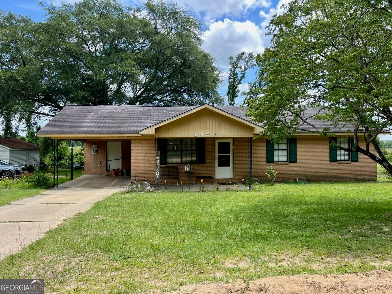 3 bedroom, 1 bathroom, 1,161 sq ft single family residence sold at 4562 Webb Circle, Metter, GA 30439
