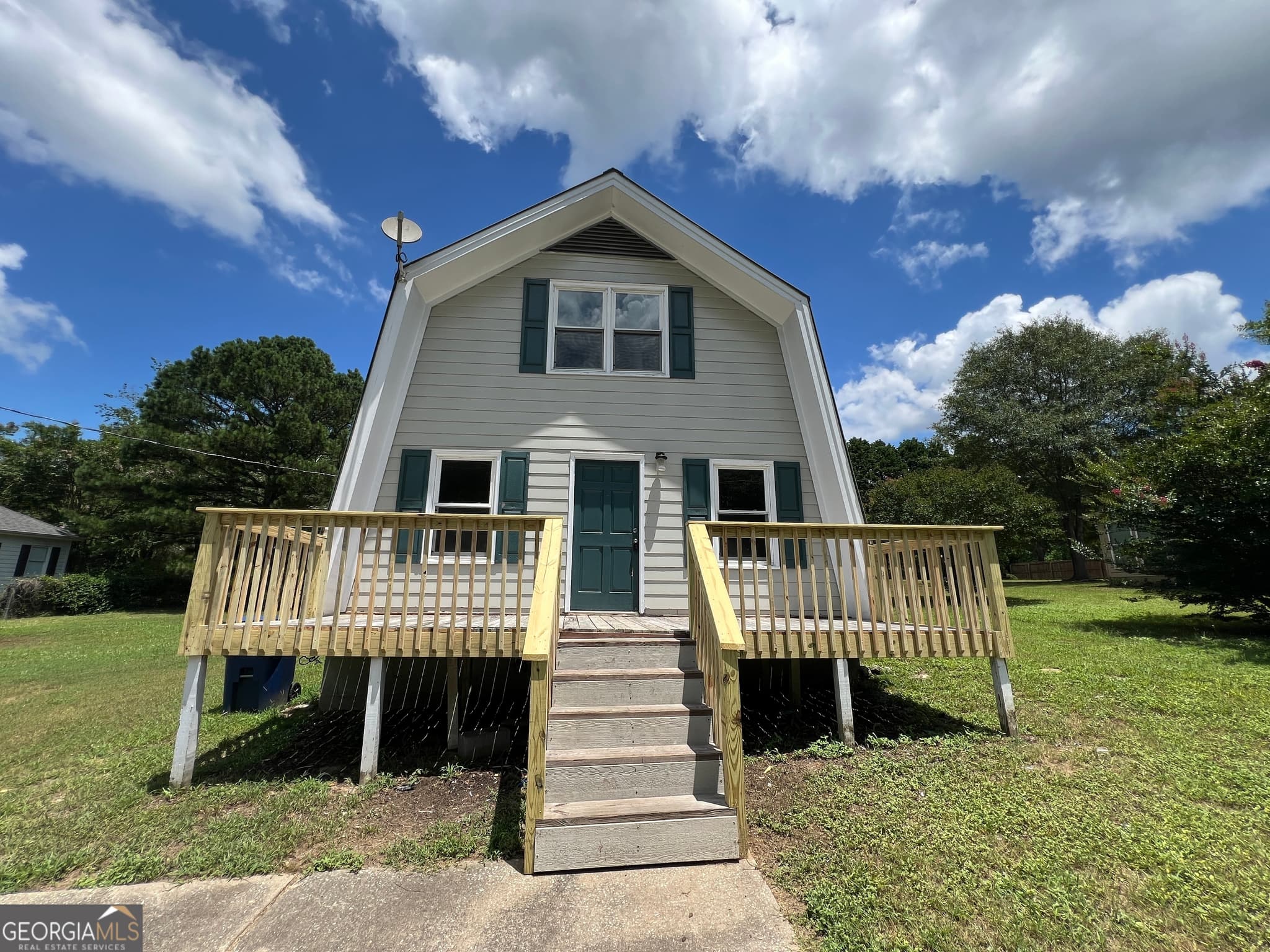 2 bedroom, 1.5 bathroom, 985 sq ft single family residence for rent at 943 GRIER Road, Winder, GA 30680 for $1,450 a month — photo 1 of 1