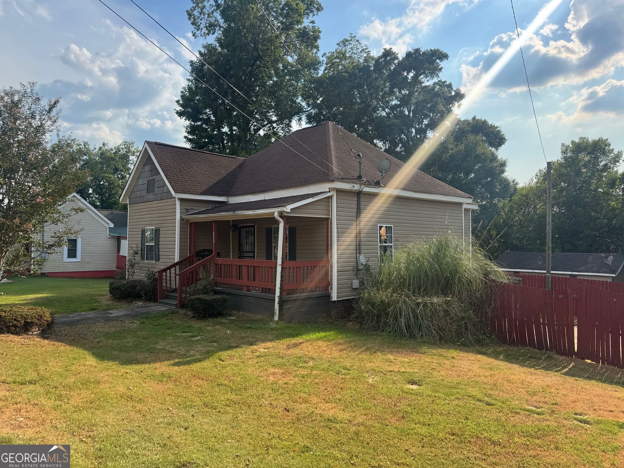 3 bedroom, 2 bathroom, 1,159 sq ft single family residence for rent at 1000 Juniper Street, Lagrange, GA 30240 for $1,150 a month — photo 2