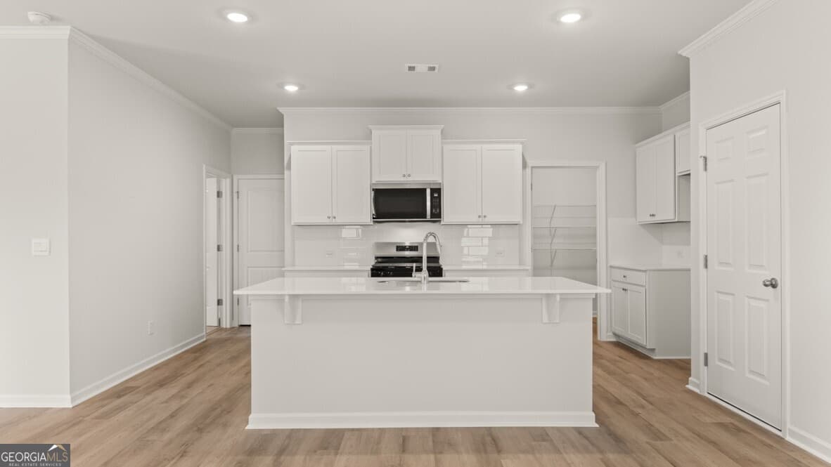 5 bedroom, 3 bathroom, 2,361 sq ft single family residence for sale at 347 Lost Creek Boulevard, Dallas, GA 30132 — photo 6