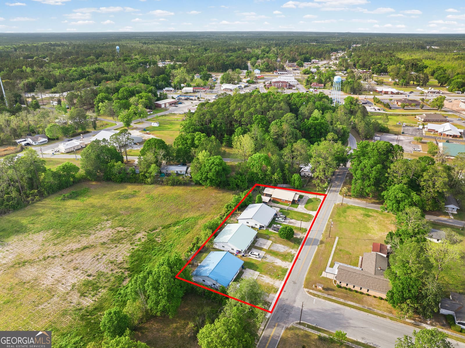 multi family for sale at 304 Cannon Street, Nahunta, GA 31553 — photo 5