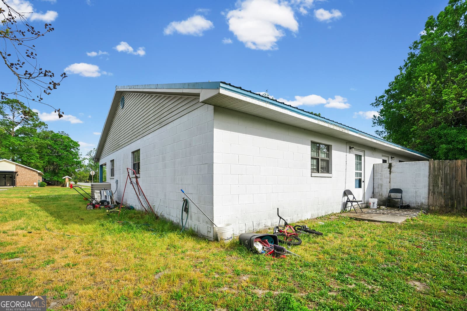 multi family for sale at 304 Cannon Street, Nahunta, GA 31553 — photo 10
