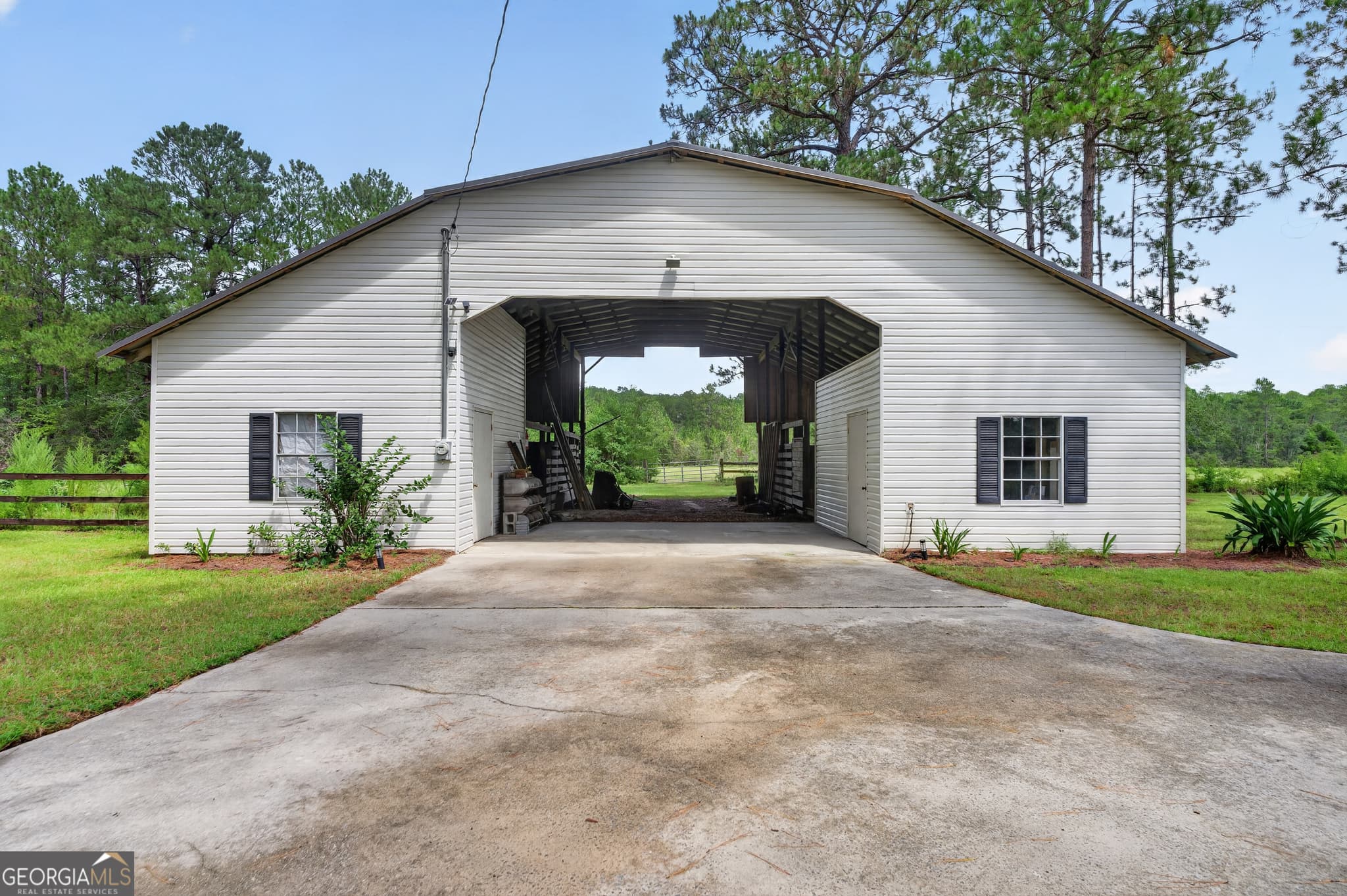 4 bedroom, 3 bathroom, 2,424 sq ft single family residence for sale at 5486 Bowen Road, Blackshear, GA 31516 — photo 5