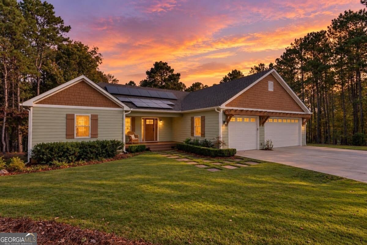 6 bedroom, 4 bathroom, 4,816 sq ft single family residence for sale at 198 Deerfield Lane, Eatonton, GA 31024 — photo 2