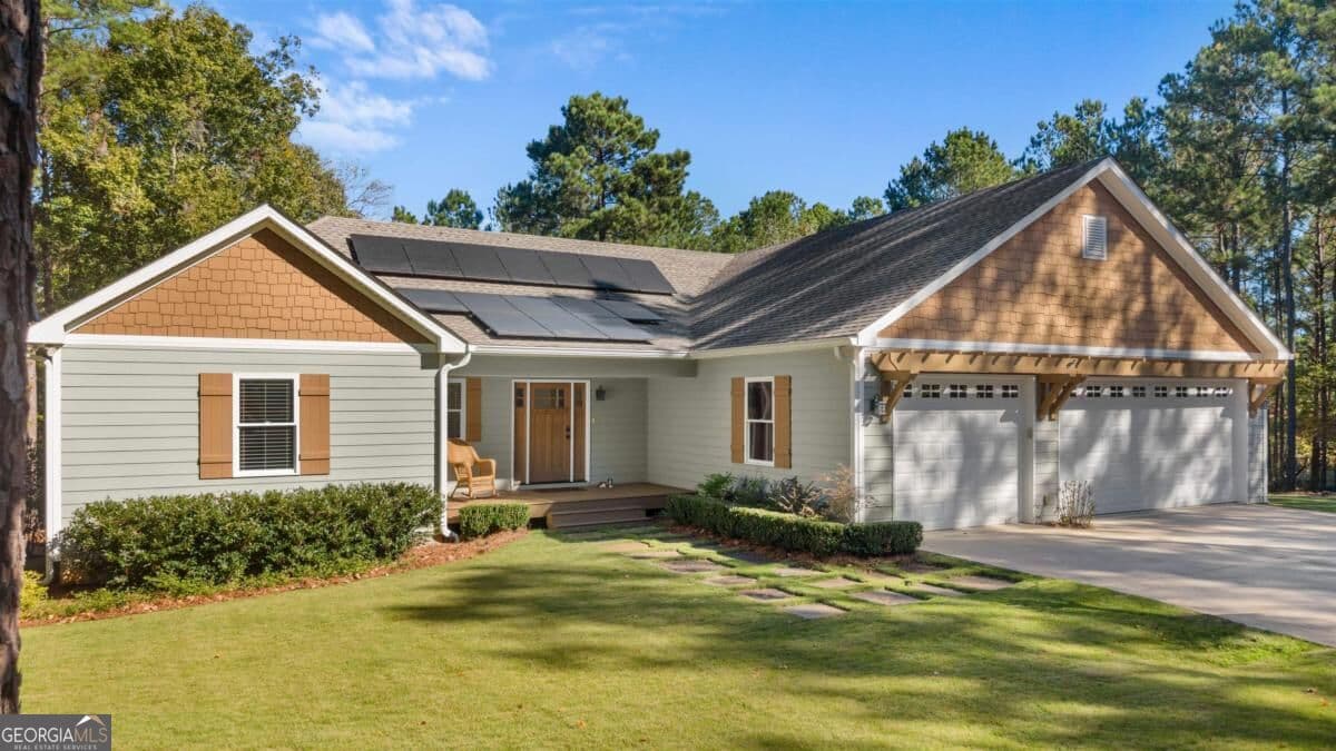 6 bedroom, 4 bathroom, 4,816 sq ft single family residence for sale at 198 Deerfield Lane, Eatonton, GA 31024 — photo 6
