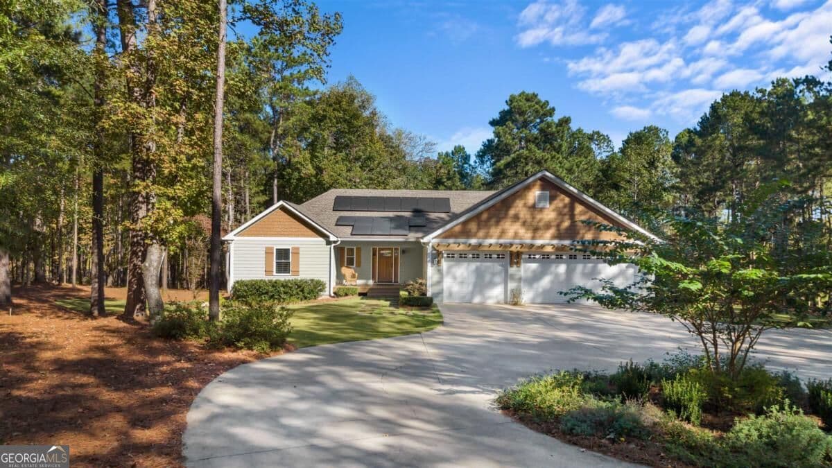 6 bedroom, 4 bathroom, 4,816 sq ft single family residence for sale at 198 Deerfield Lane, Eatonton, GA 31024 — photo 7