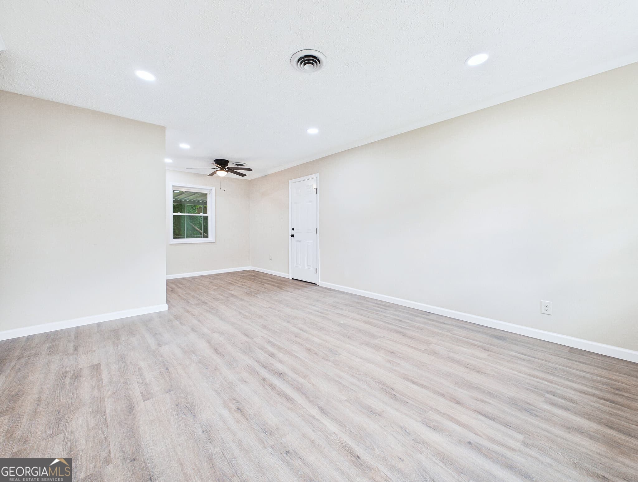 4 bedroom, 2 bathroom, 1,587 sq ft single family residence for sale at 4445 Pinedale Drive, Macon, GA 31206 — photo 7