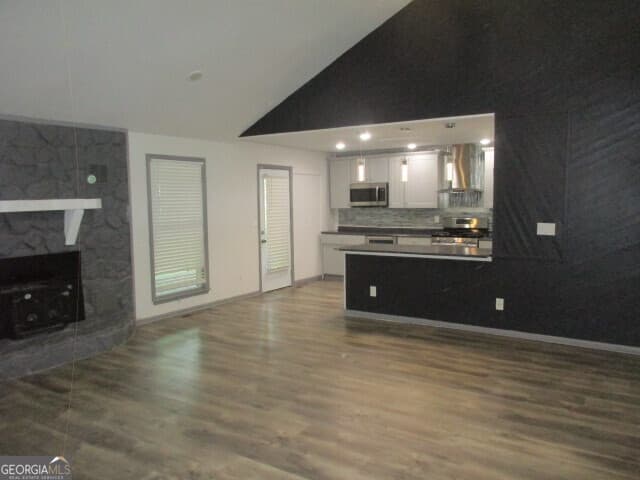 4 bedroom, 3 bathroom, 1,860 sq ft single family residence for sale at 7041 Babbling Brook Drive, Jonesboro, GA 30236 — photo 6